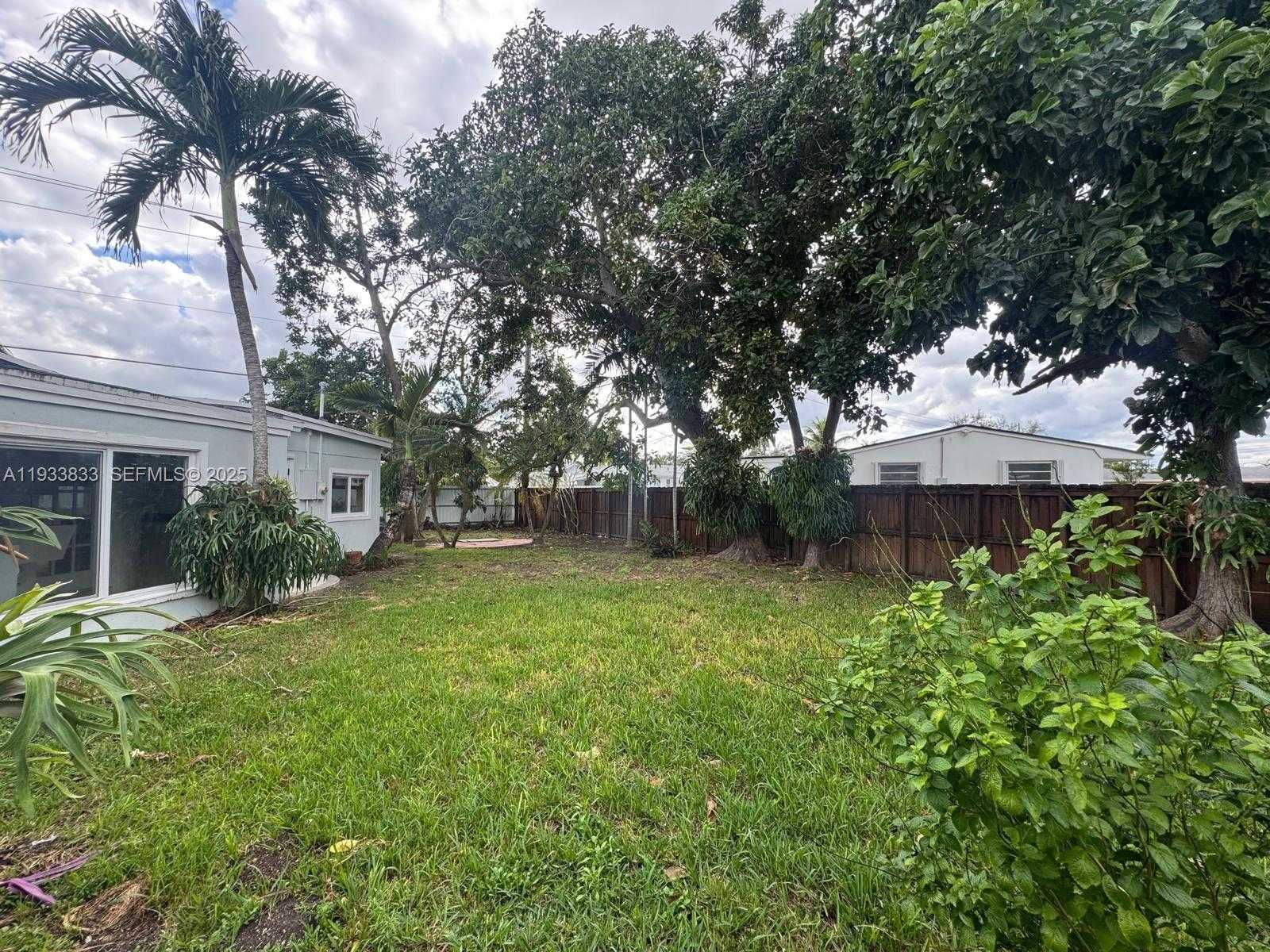 Small Image of 18600 SOUTH WEST 97TH AVE, Cutler Bay Number 21