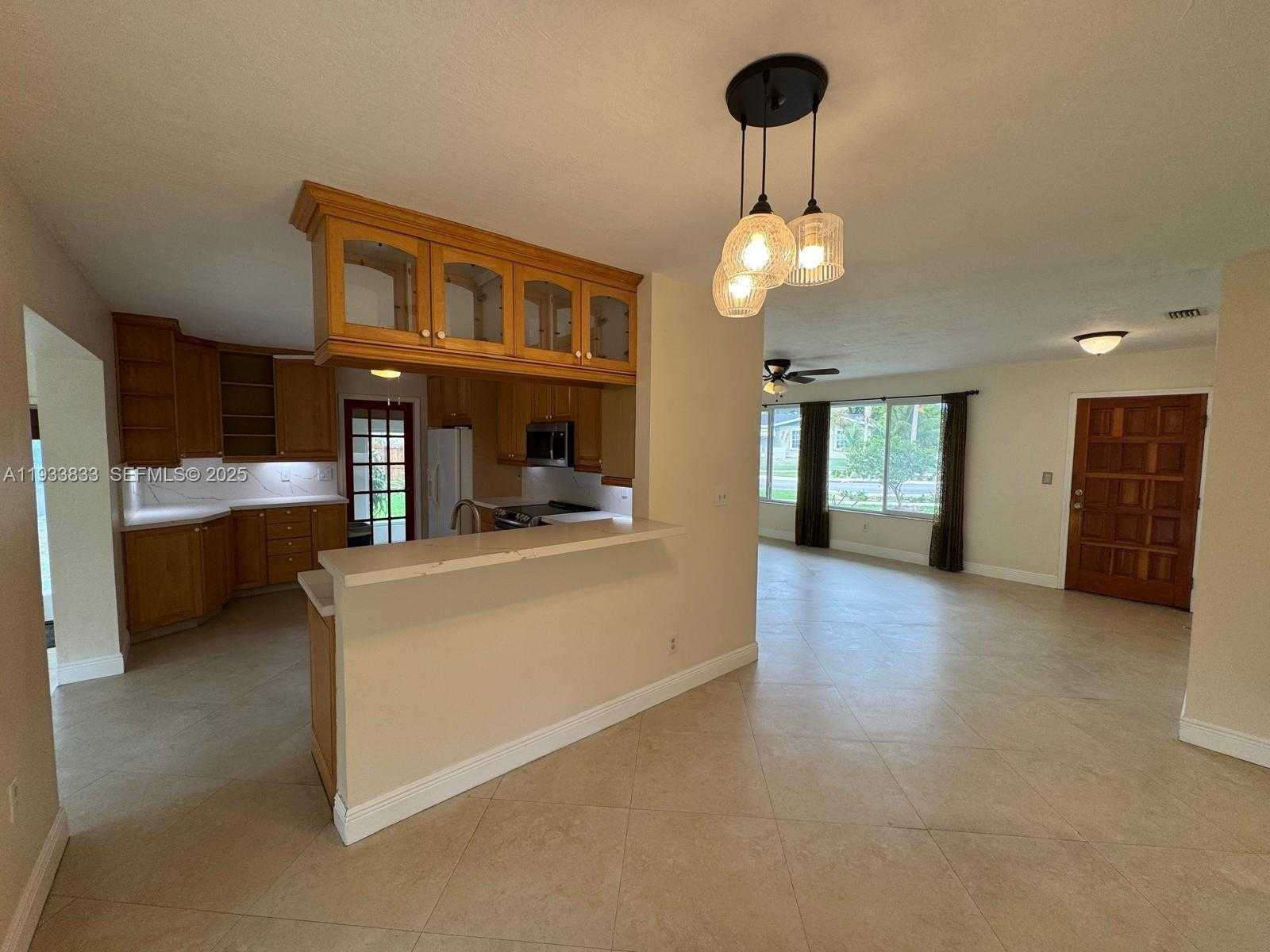 Small Image of 18600 SOUTH WEST 97TH AVE, Cutler Bay Number 9