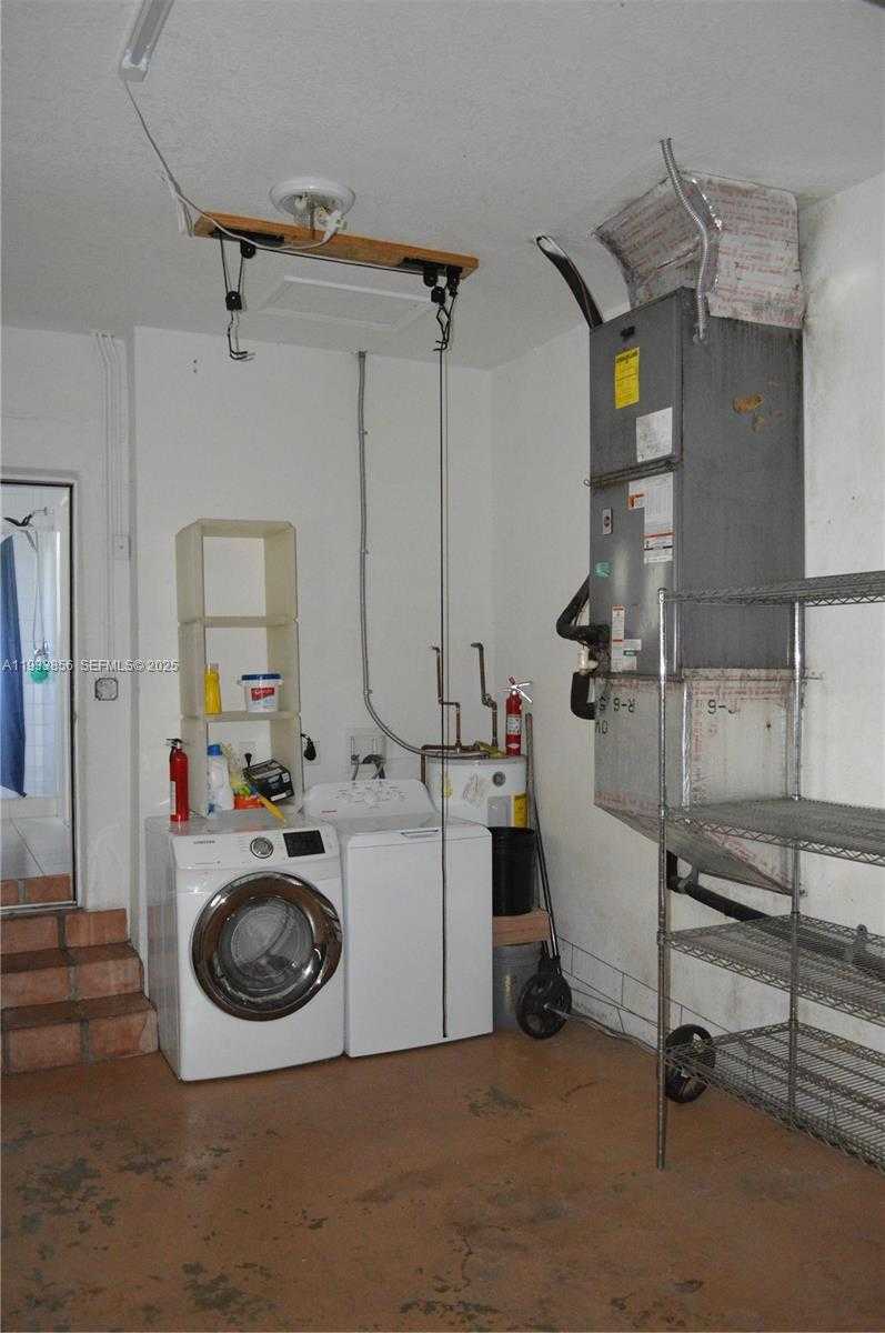 Small Image of 165 NORTH EAST 98TH ST, Miami Shores Number 13