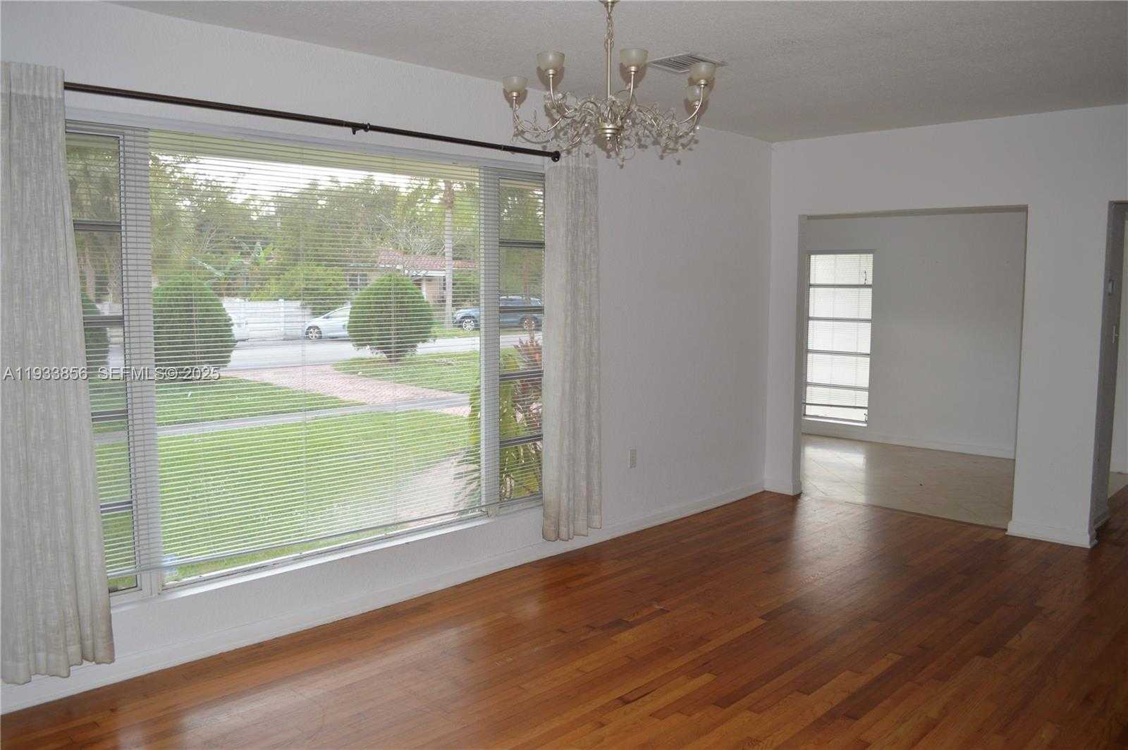 Small Image of 165 NORTH EAST 98TH ST, Miami Shores Number 16