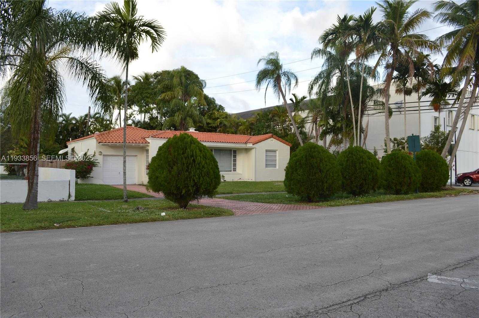 Small Image of 165 NORTH EAST 98TH ST, Miami Shores Number 2