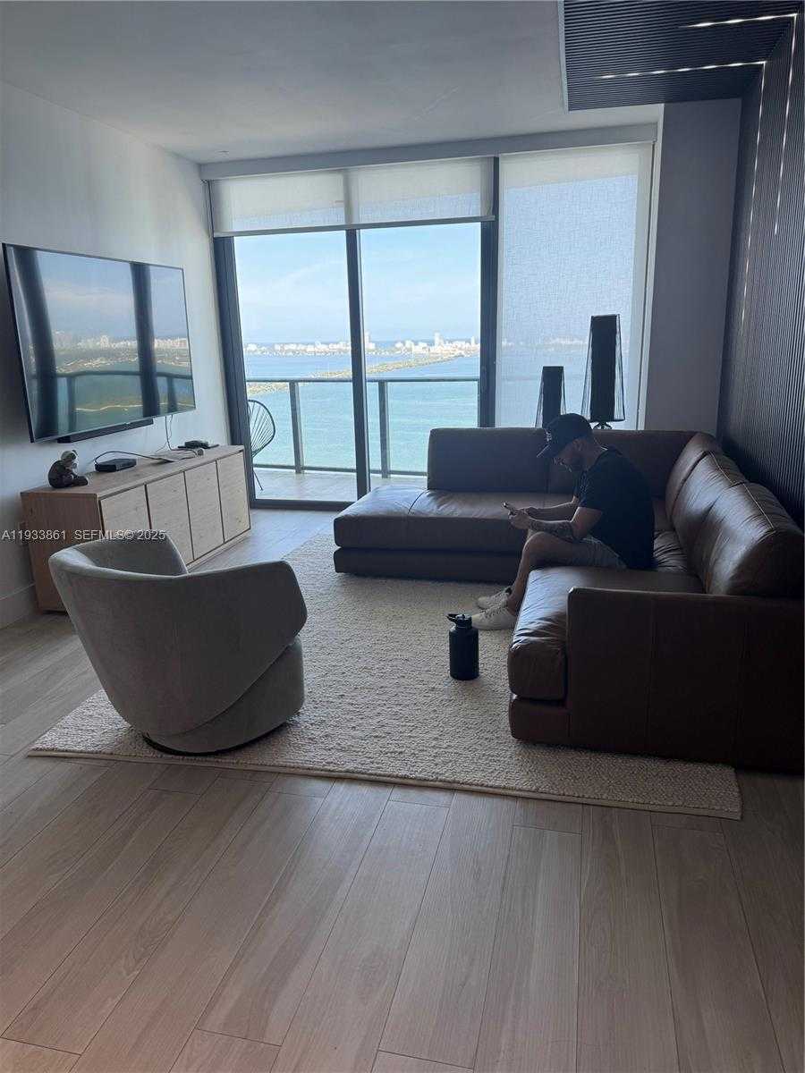 Small Image of 460 NORTH EAST 28TH ST #3807, Miami Number 4