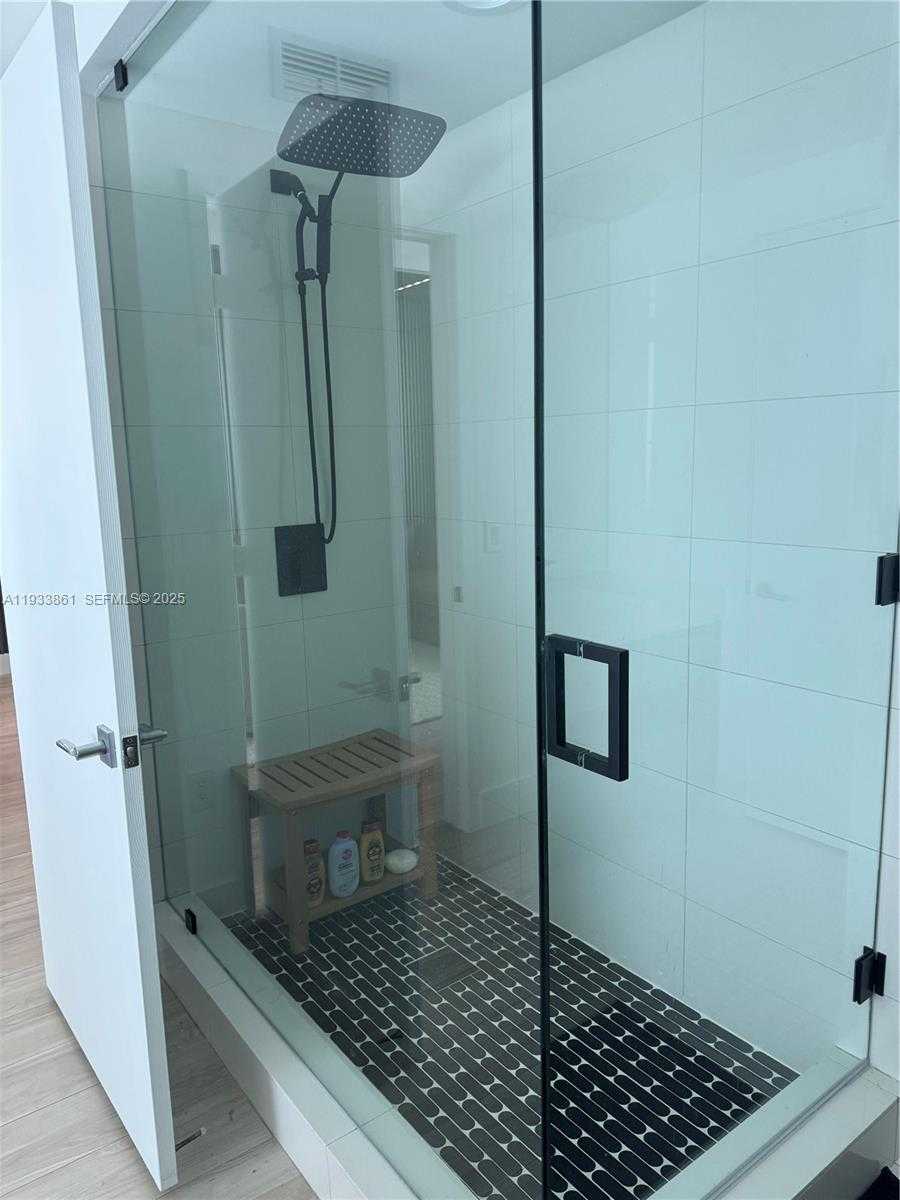 Small Image of 460 NORTH EAST 28TH ST #3807, Miami Number 8