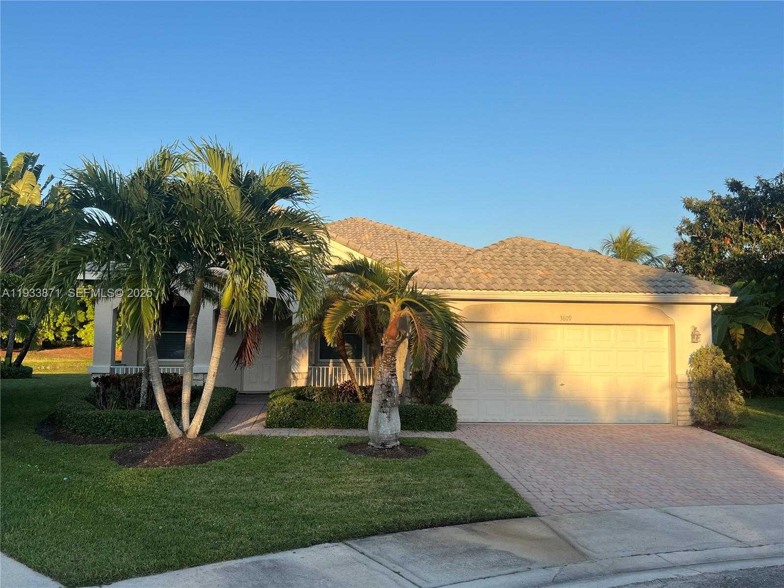 Small Image of 3809 WEST EAGLE CT #3809, Weston Number 2
