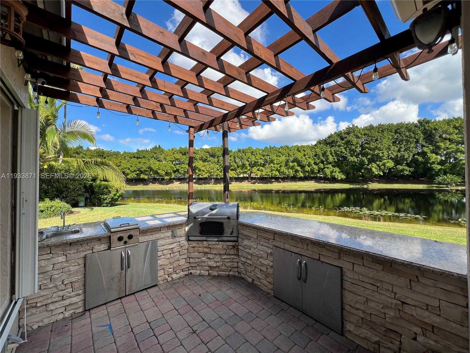 Small Image of 3809 WEST EAGLE CT #3809, Weston Number 3