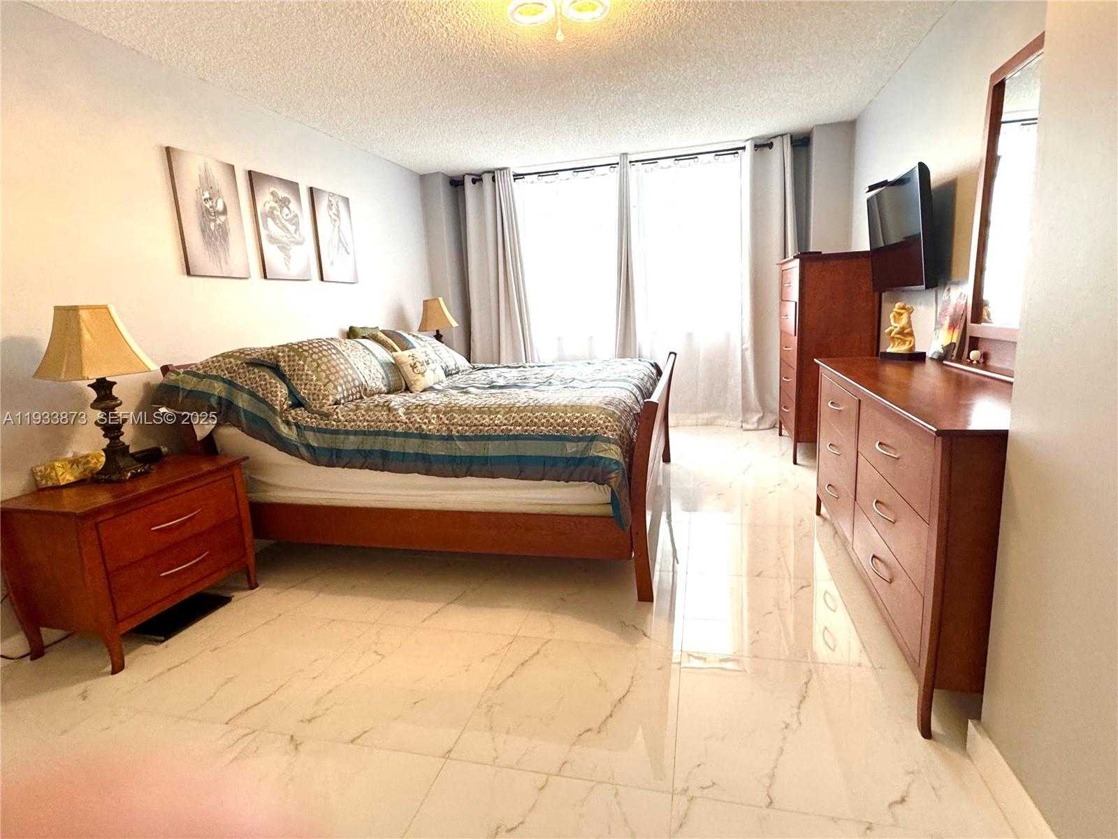 Small Image of 250 174TH ST #1912, Sunny Isles Beach Number 14