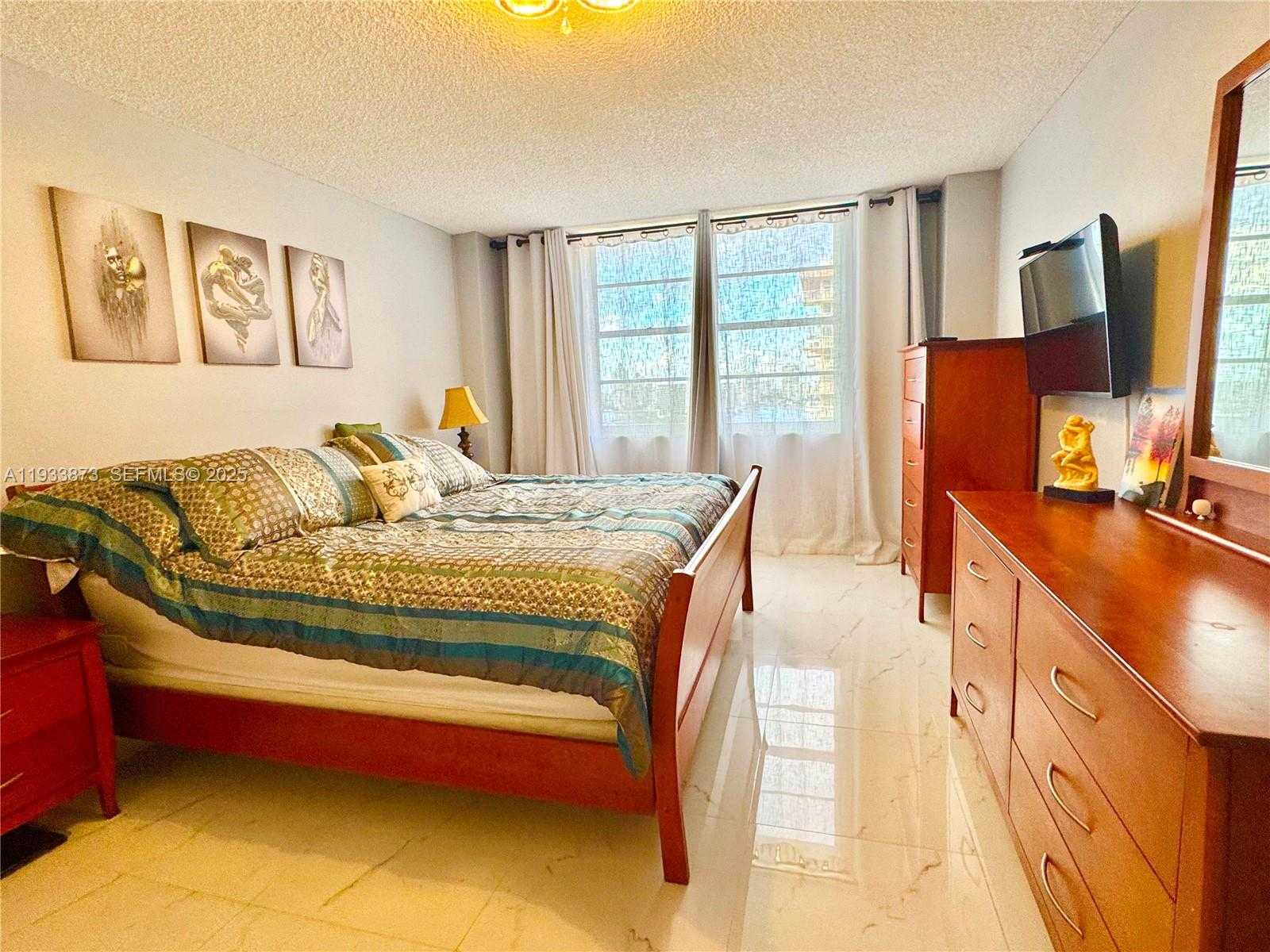 Small Image of 250 174TH ST #1912, Sunny Isles Beach Number 16