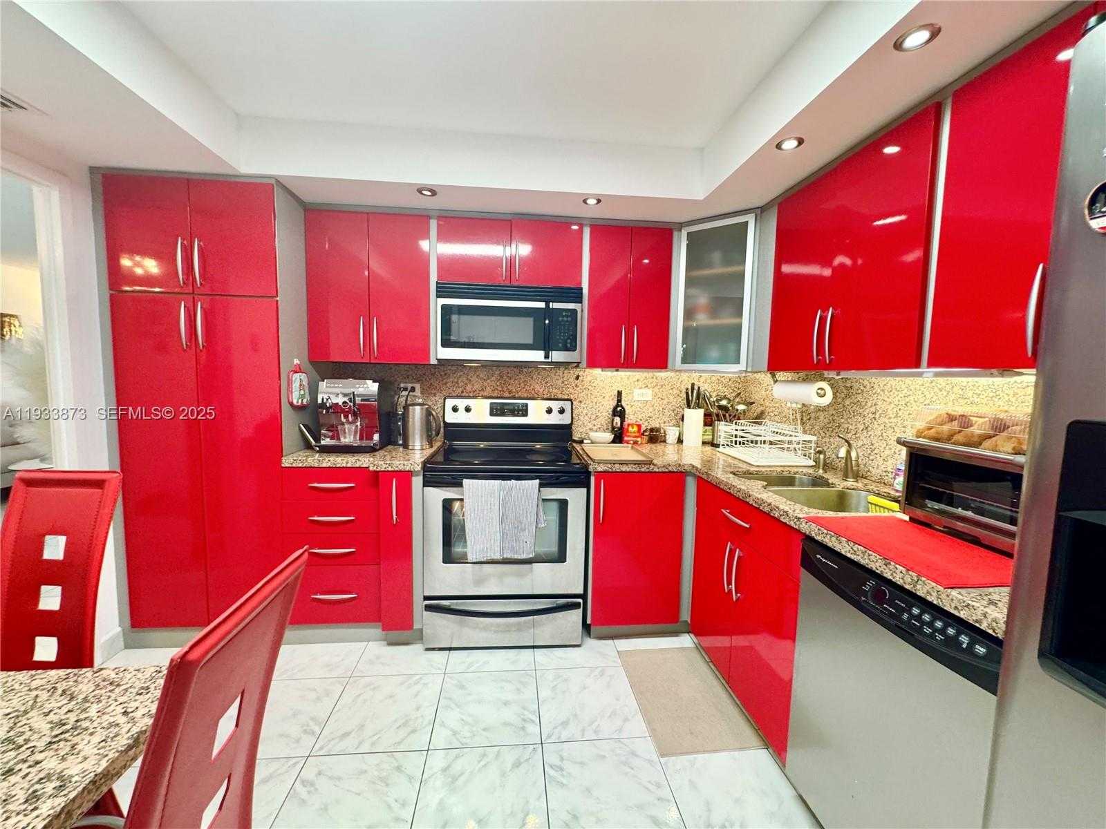 Small Image of 250 174TH ST #1912, Sunny Isles Beach Number 4