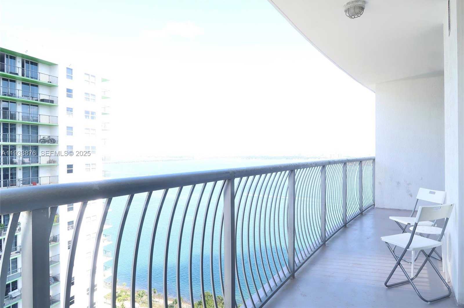Small Image of 1750 NORTH BAYSHORE DR #3305, Miami Number 12