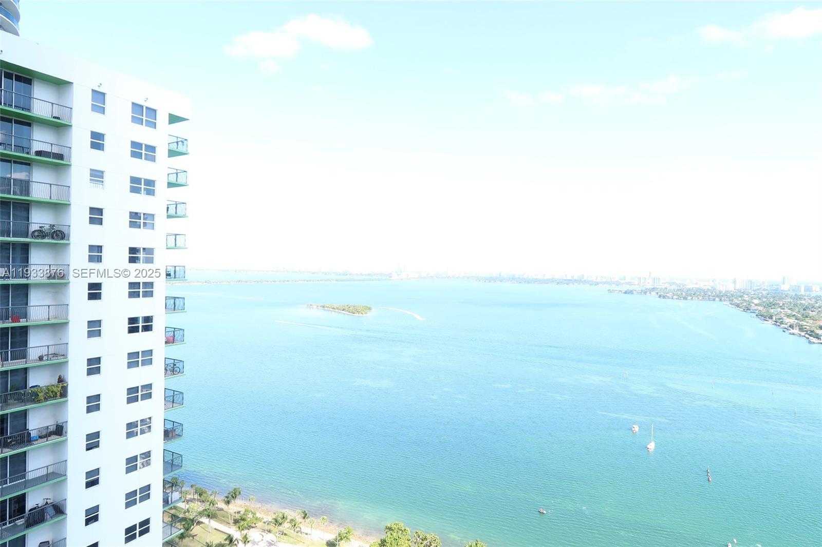 Small Image of 1750 NORTH BAYSHORE DR #3305, Miami Number 13
