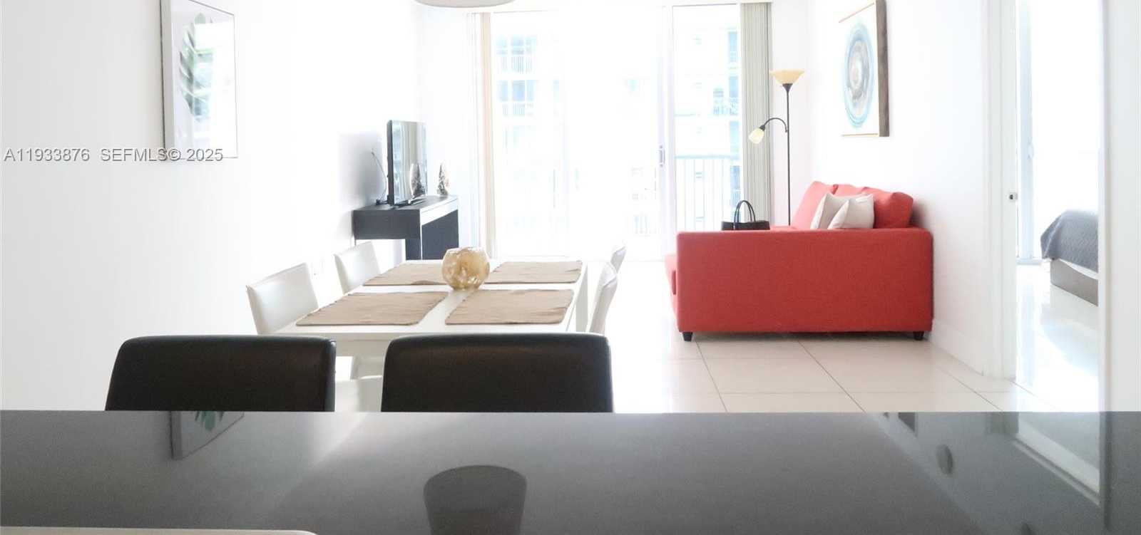 Small Image of 1750 NORTH BAYSHORE DR #3305, Miami Number 3