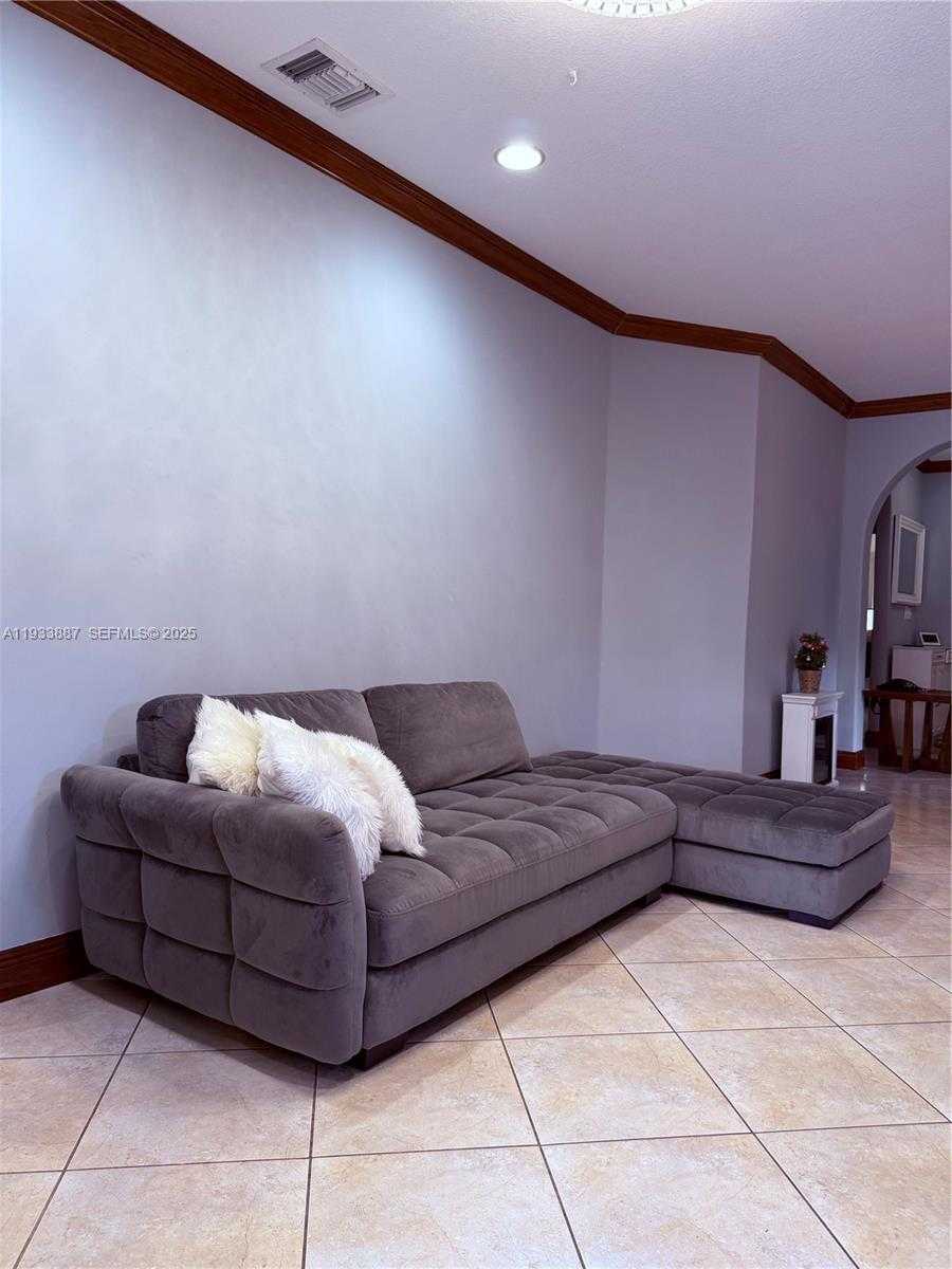 Small Image of 1055 NORTH EAST 85TH ST #1055, Miami Number 3