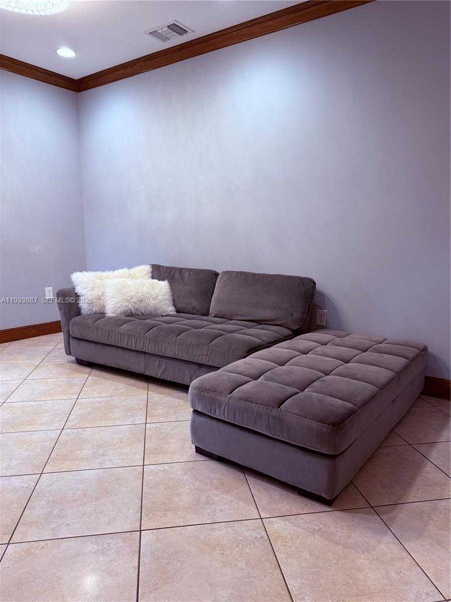 Small Image of 1055 NORTH EAST 85TH ST #1055, Miami Number 4