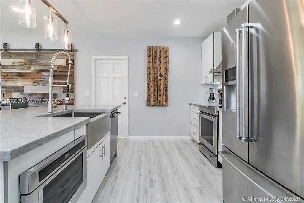 Small Image of 1731 NORTH EAST 172ND ST, North Miami Beach Number 12