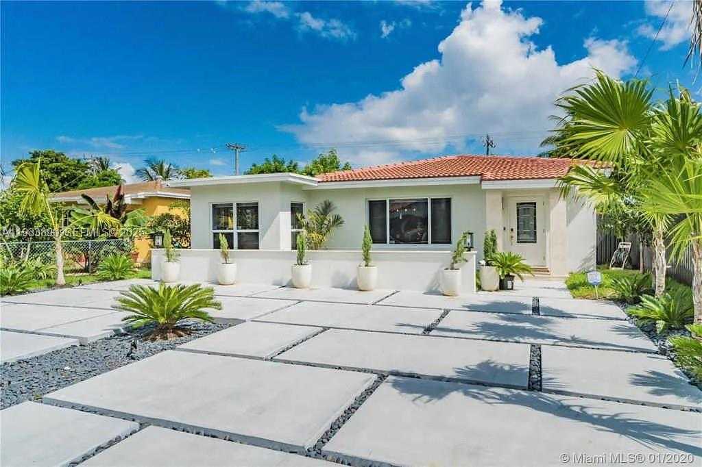 Small Image of 1731 NORTH EAST 172ND ST, North Miami Beach Number 3