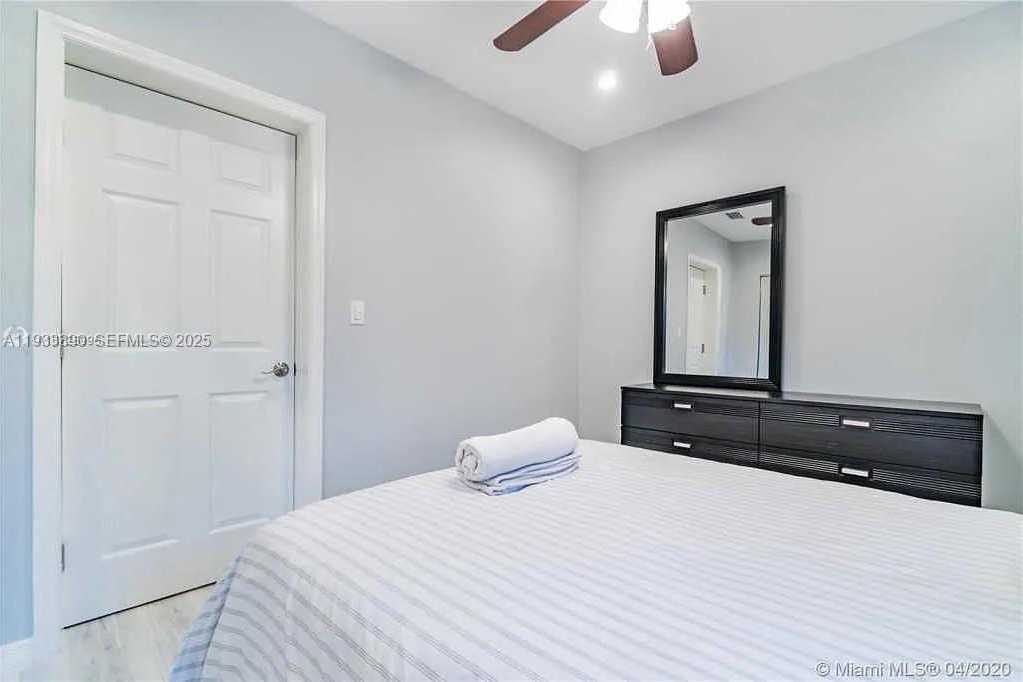 Small Image of 1731 NORTH EAST 172ND ST, North Miami Beach Number 30