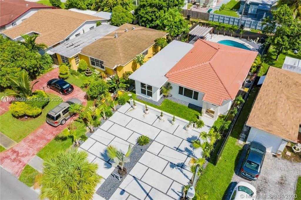 Small Image of 1731 NORTH EAST 172ND ST, North Miami Beach Number 39