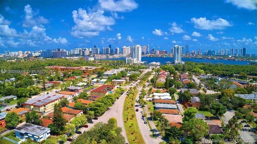 Small Image of 1731 NORTH EAST 172ND ST, North Miami Beach Number 40