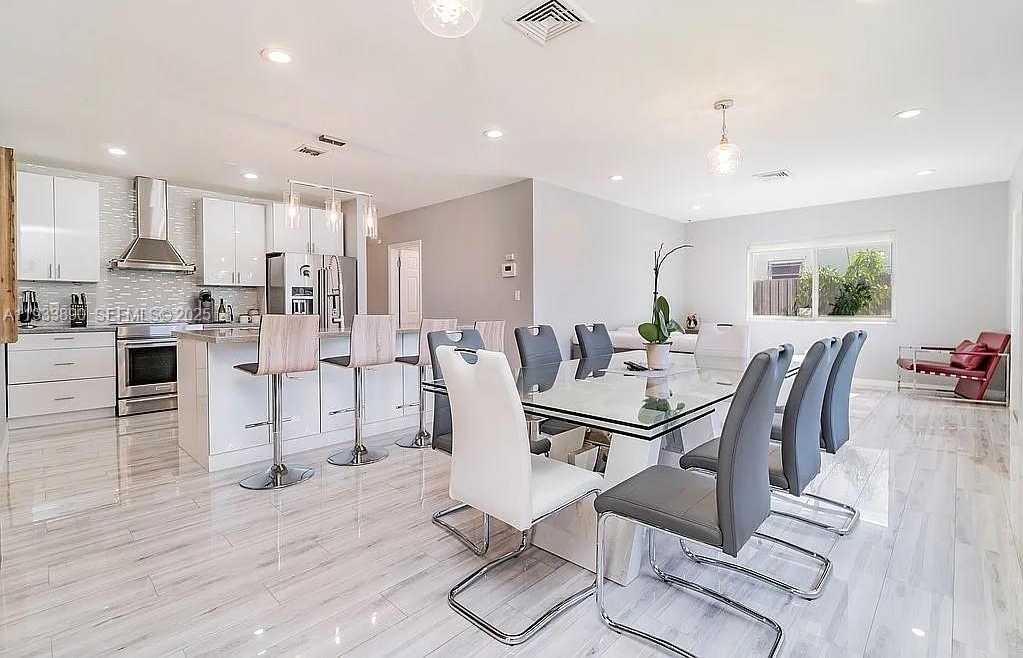 Small Image of 1731 NORTH EAST 172ND ST, North Miami Beach Number 6