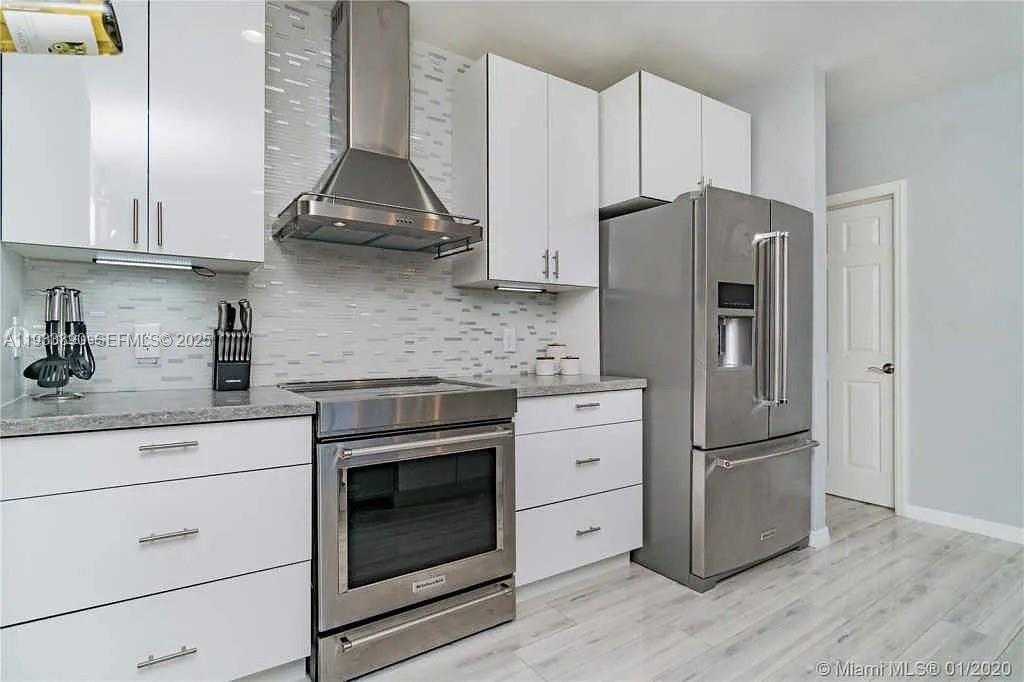 Small Image of 1731 NORTH EAST 172ND ST, North Miami Beach Number 9