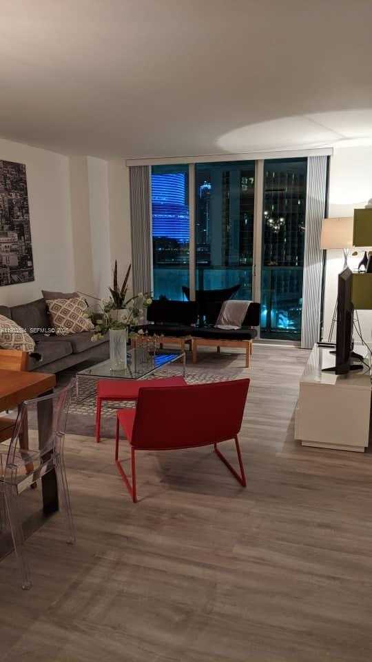 Small Image of 500 BRICKELL AVE #1507, Miami Number 10