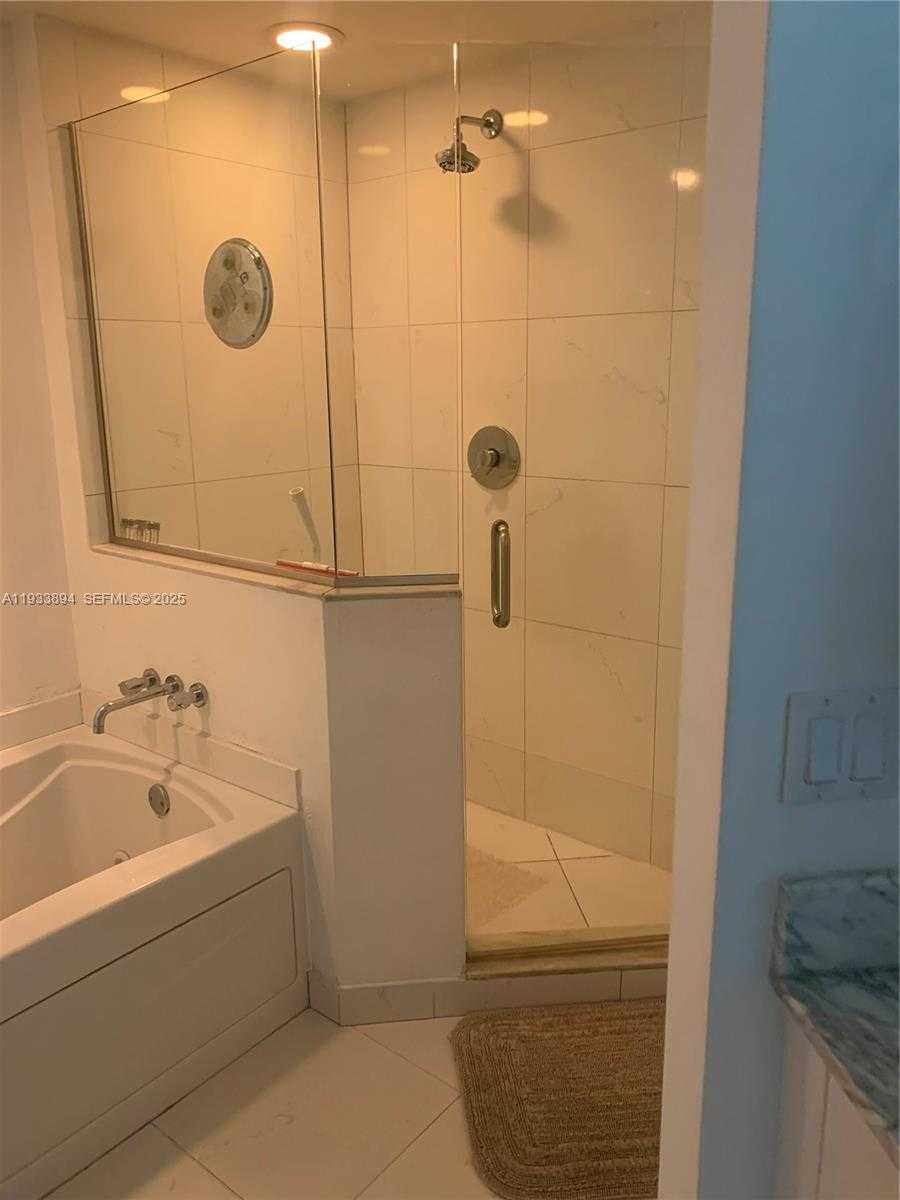 Small Image of 500 BRICKELL AVE #1507, Miami Number 15