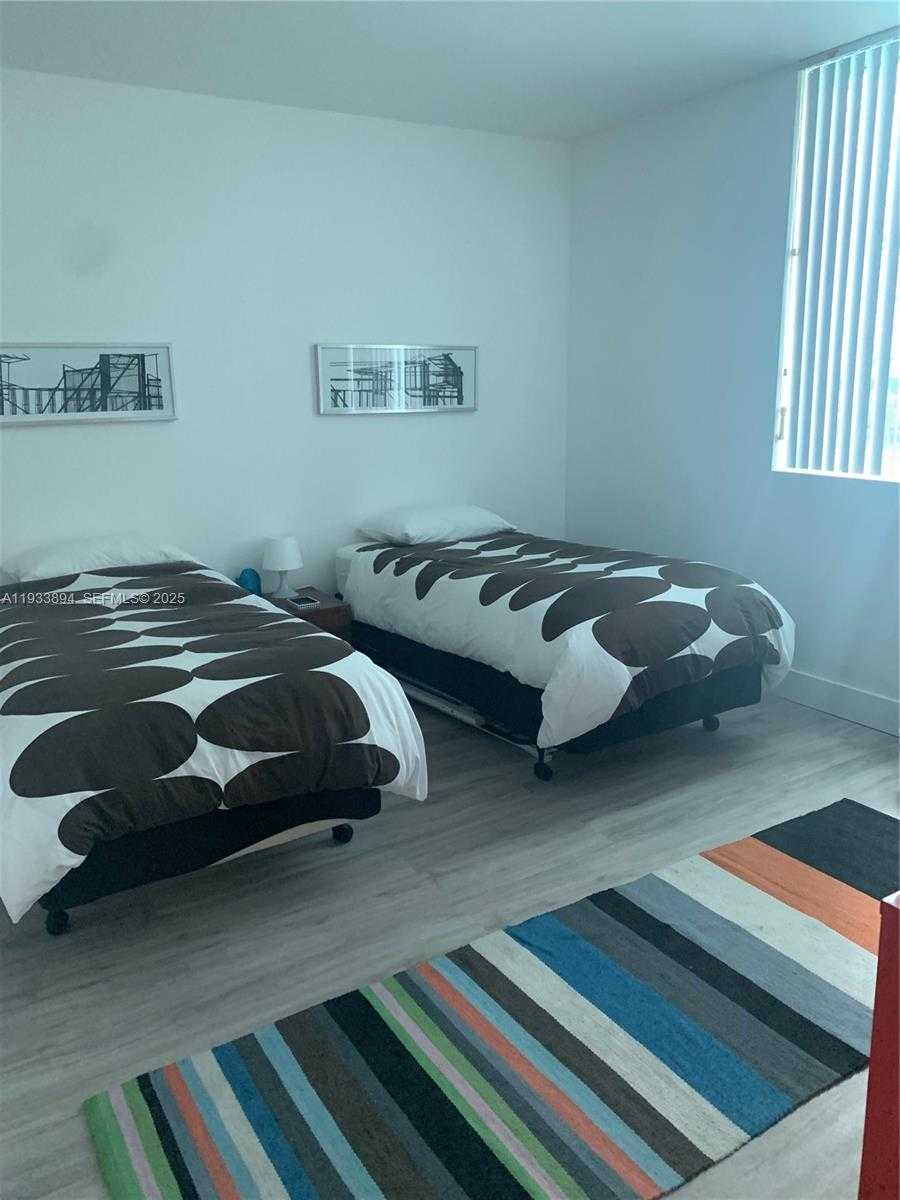 Small Image of 500 BRICKELL AVE #1507, Miami Number 16