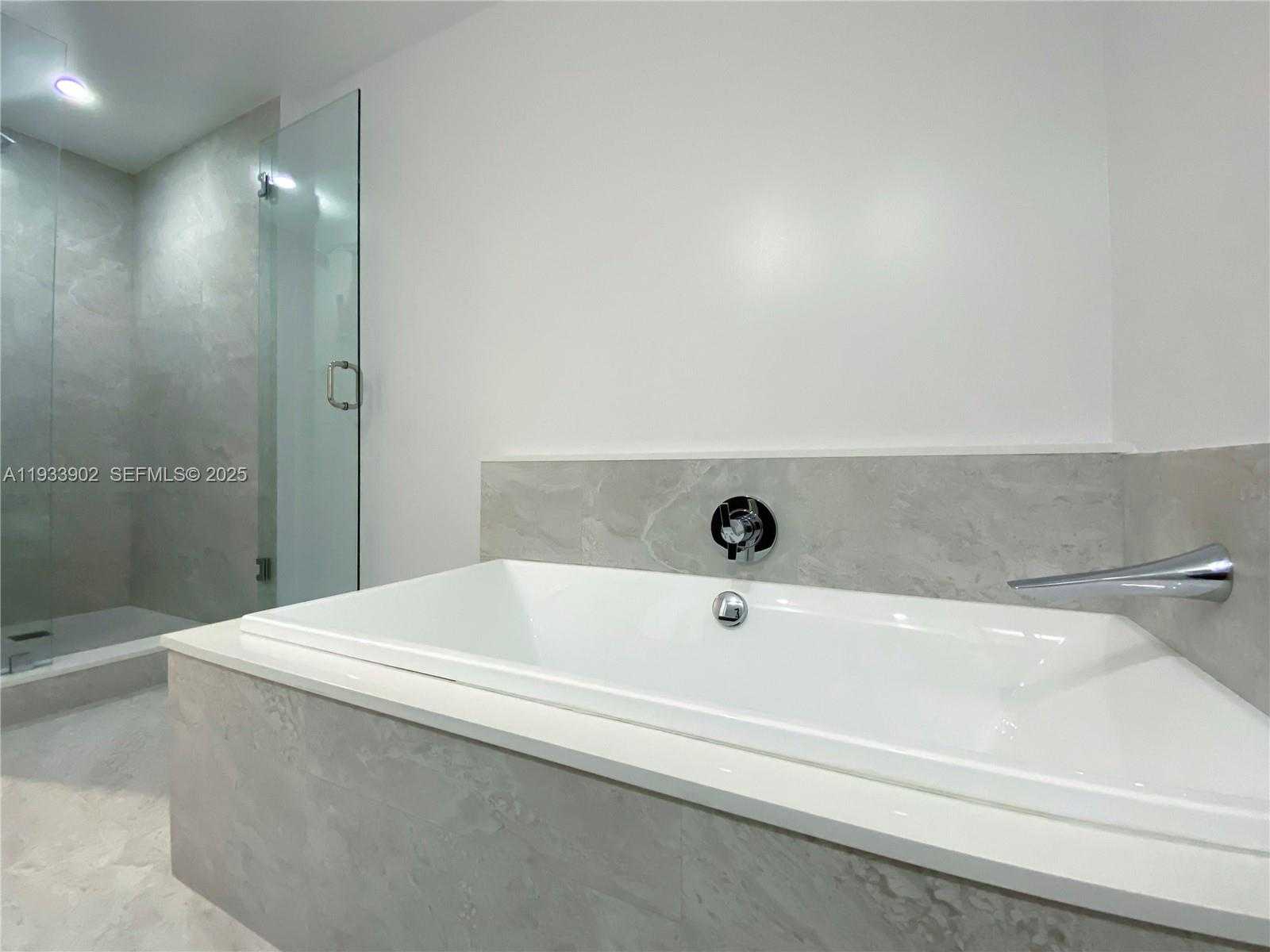 Small Image of 488 18TH ST #2610, Miami Number 13