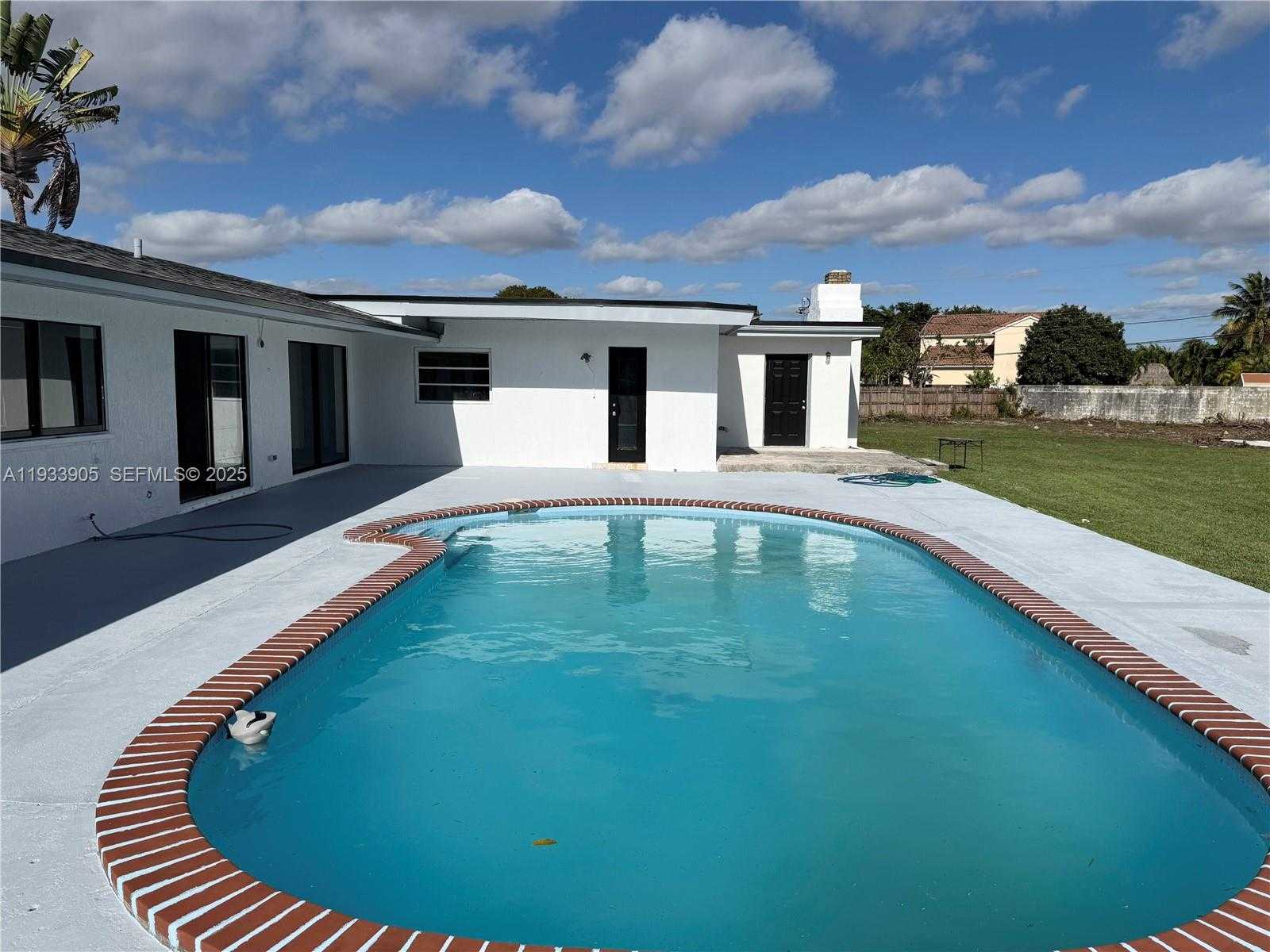 Small Image of Miami Number 20