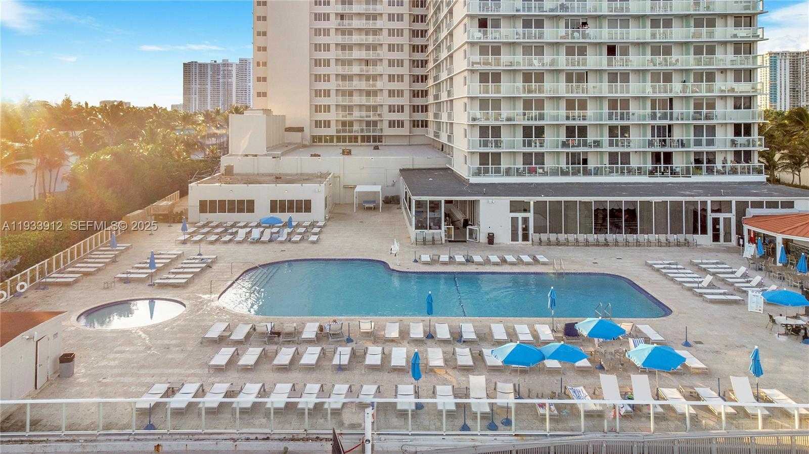 Small Image of 19201 COLLINS AVE #124, Sunny Isles Beach Number 26