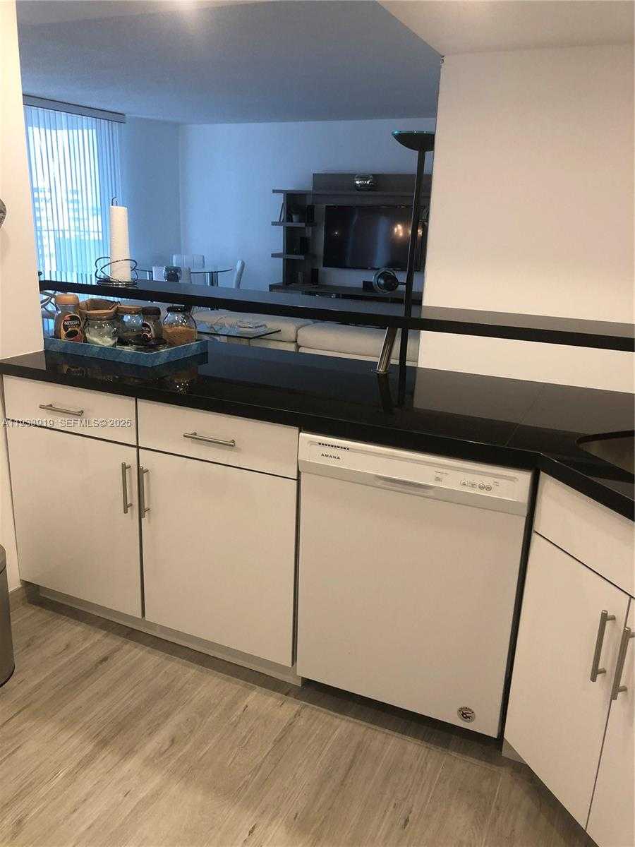 Small Image of 2030 SOUTH OCEAN DR #1826, Hallandale Beach Number 26