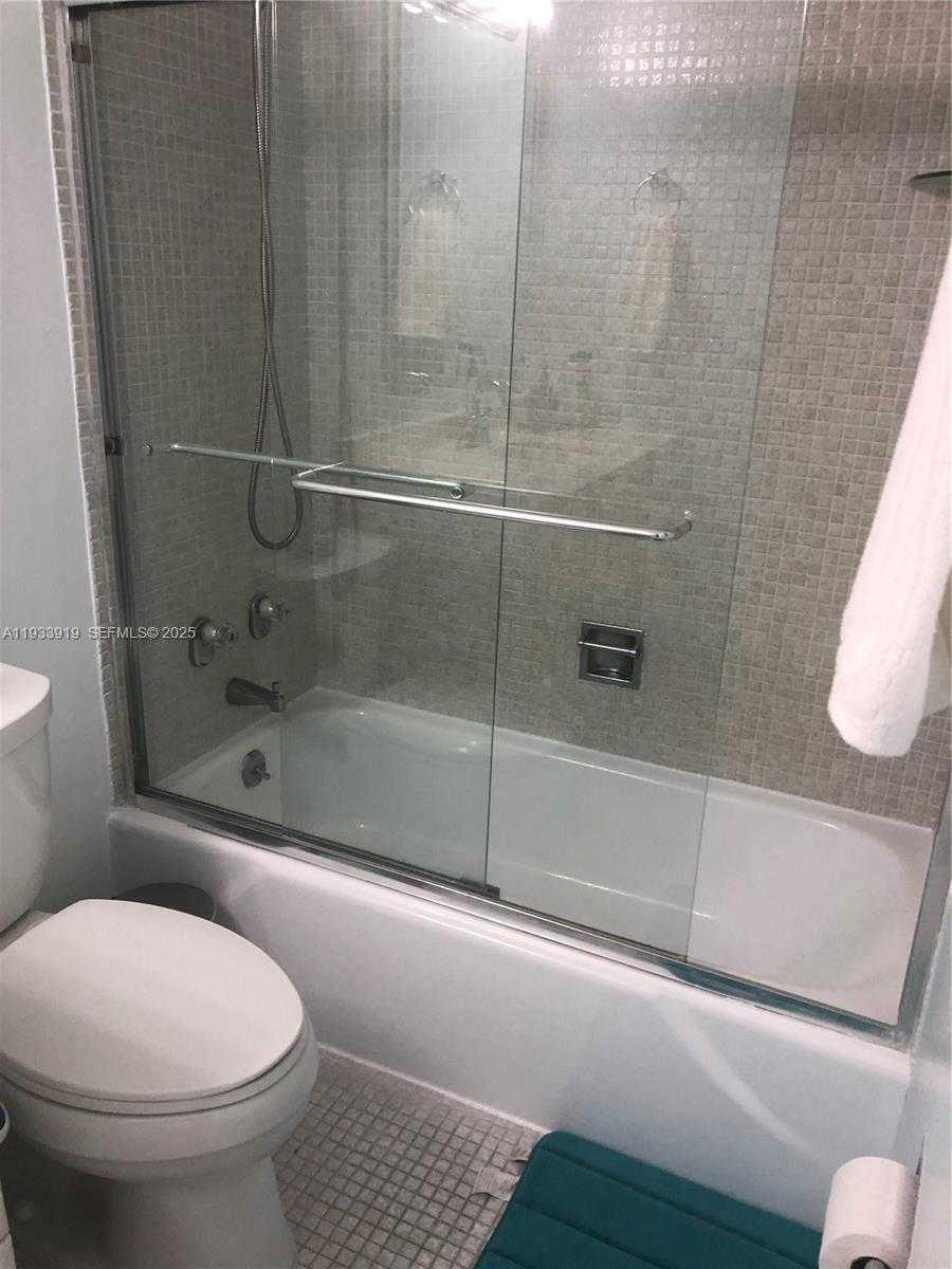 Small Image of 2030 SOUTH OCEAN DR #1826, Hallandale Beach Number 34