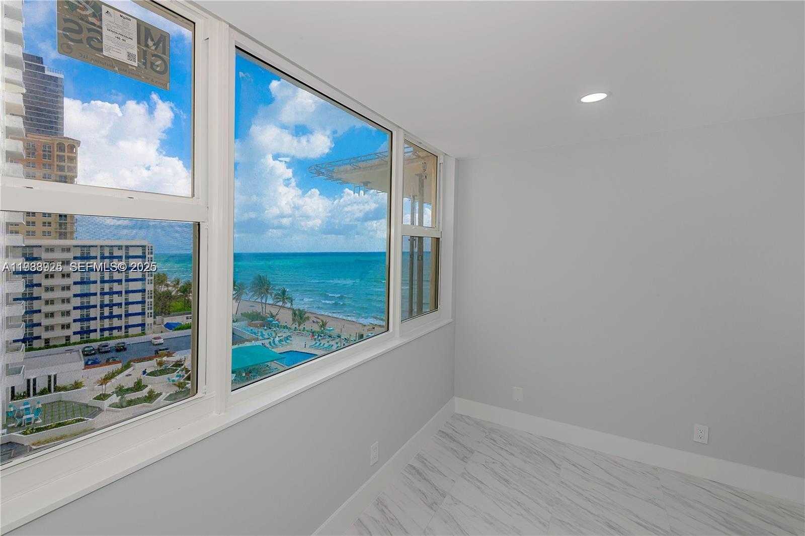 Small Image of 3180 SOUTH OCEAN DR #706, Hallandale Beach Number 17