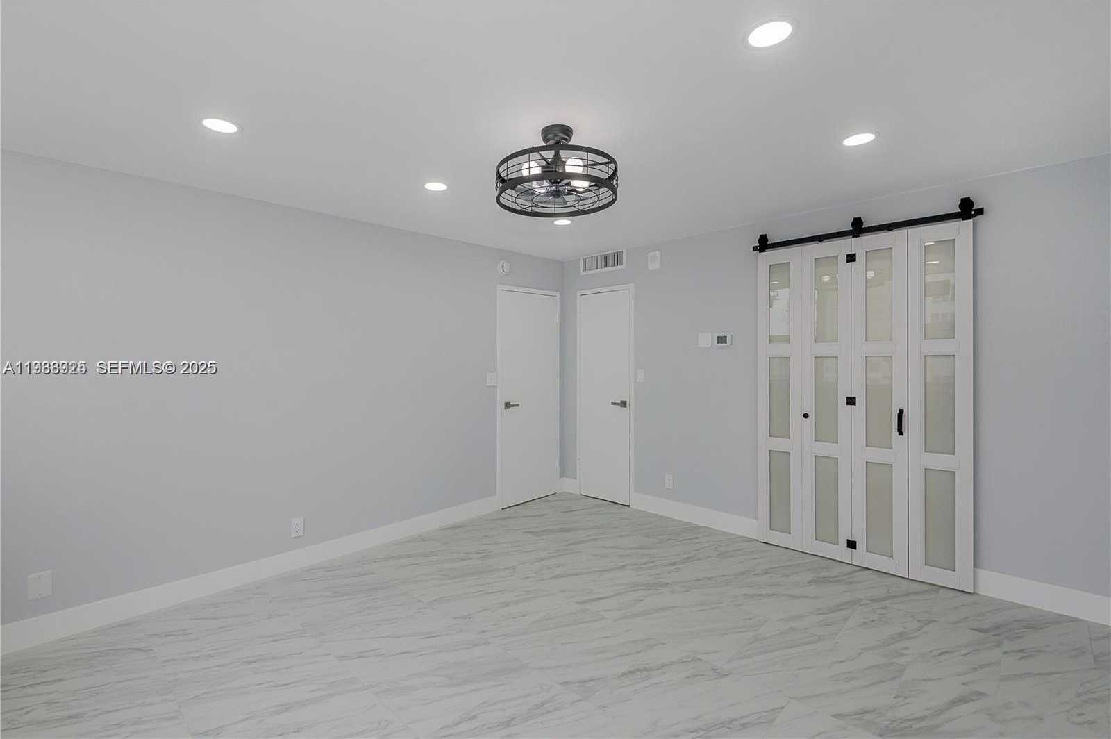 Small Image of 3180 SOUTH OCEAN DR #706, Hallandale Beach Number 18