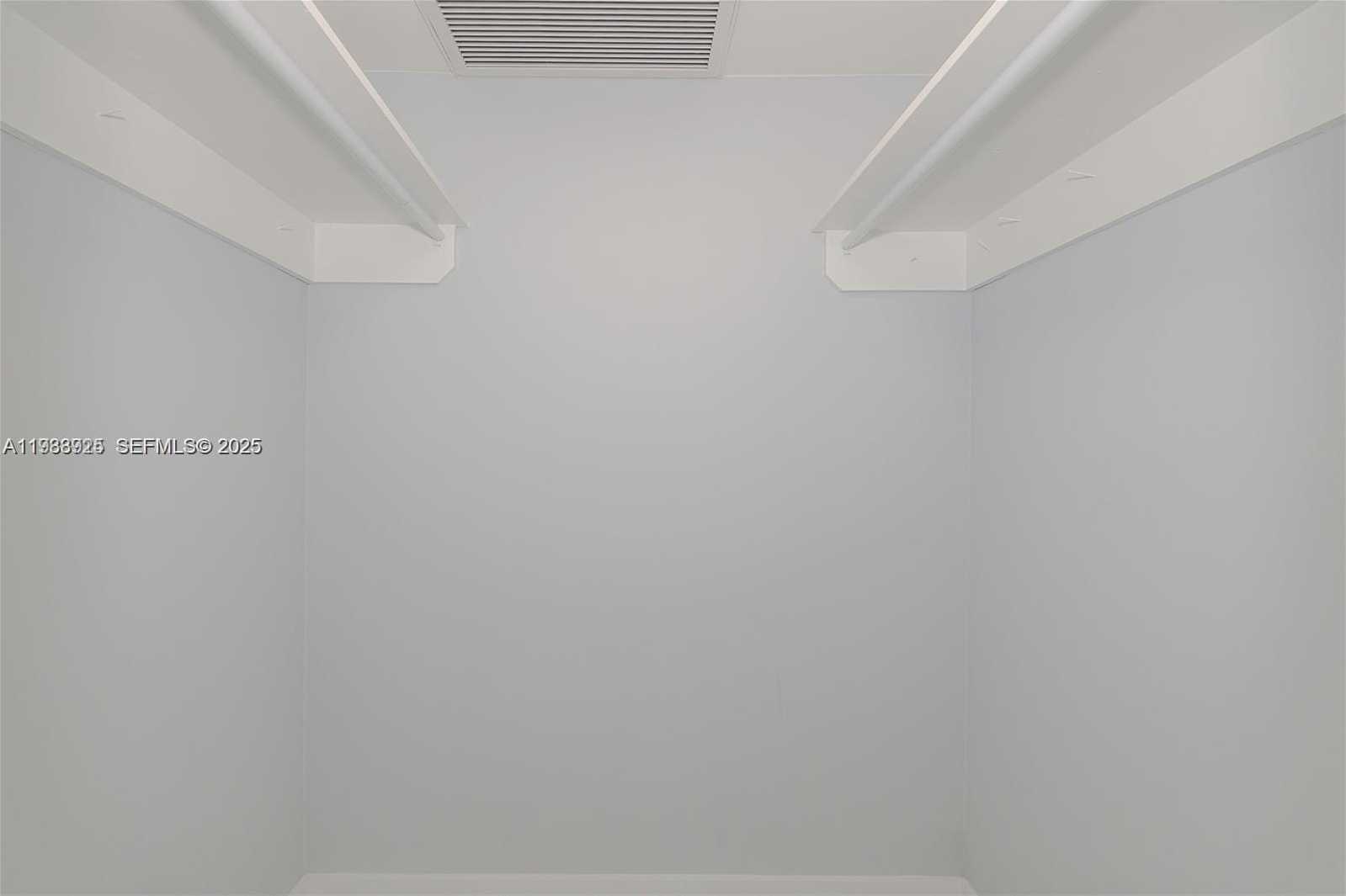 Small Image of 3180 SOUTH OCEAN DR #706, Hallandale Beach Number 20