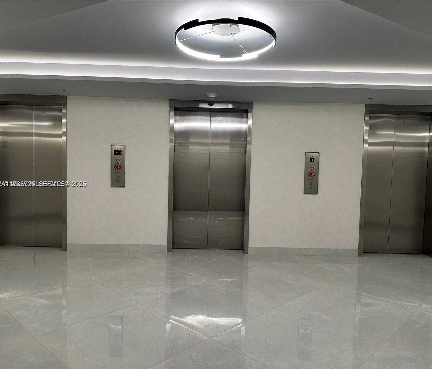 Small Image of 3180 SOUTH OCEAN DR #706, Hallandale Beach Number 24