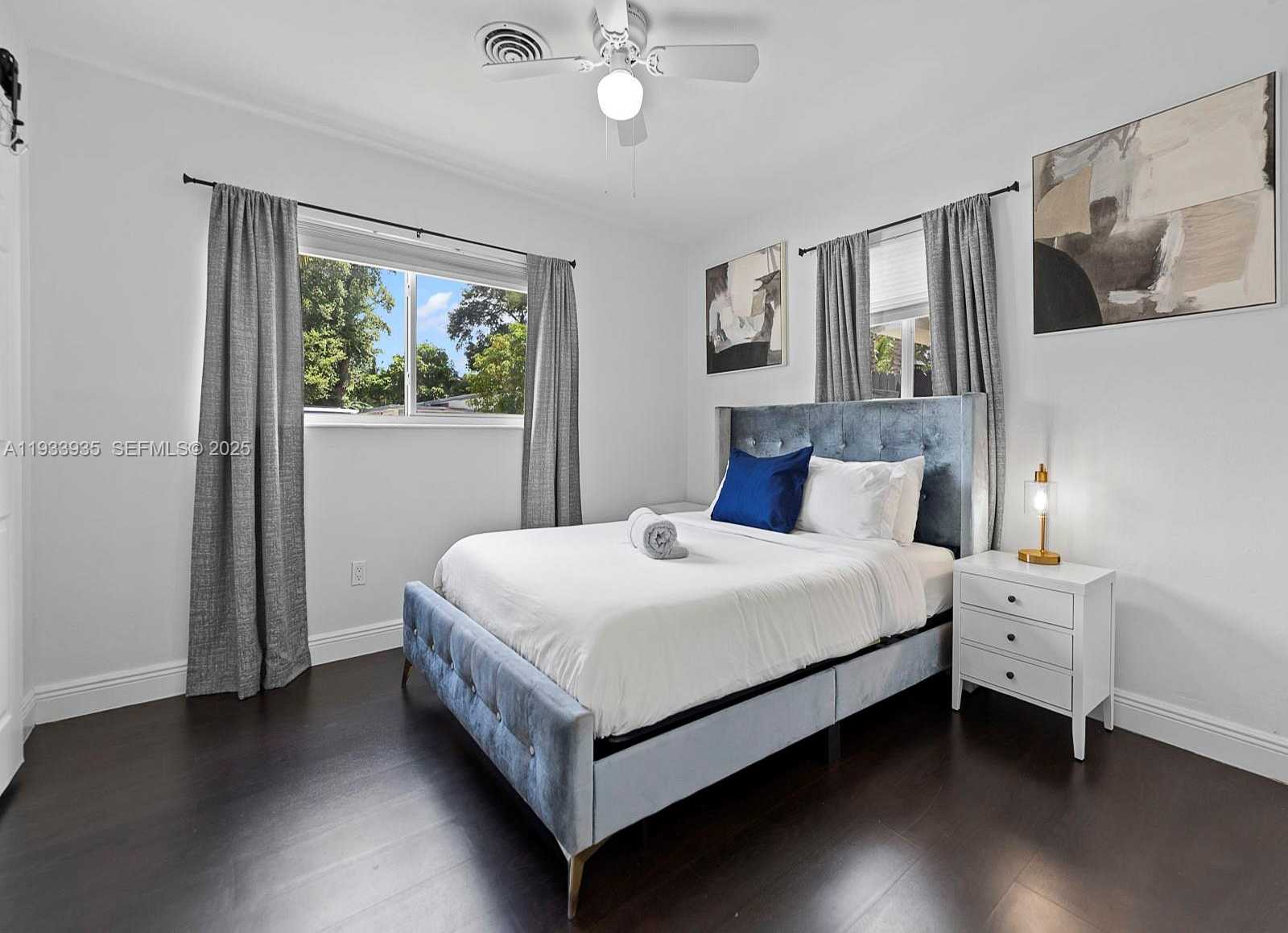 Small Image of 560 NORTH EAST 161ST ST, Miami Number 34