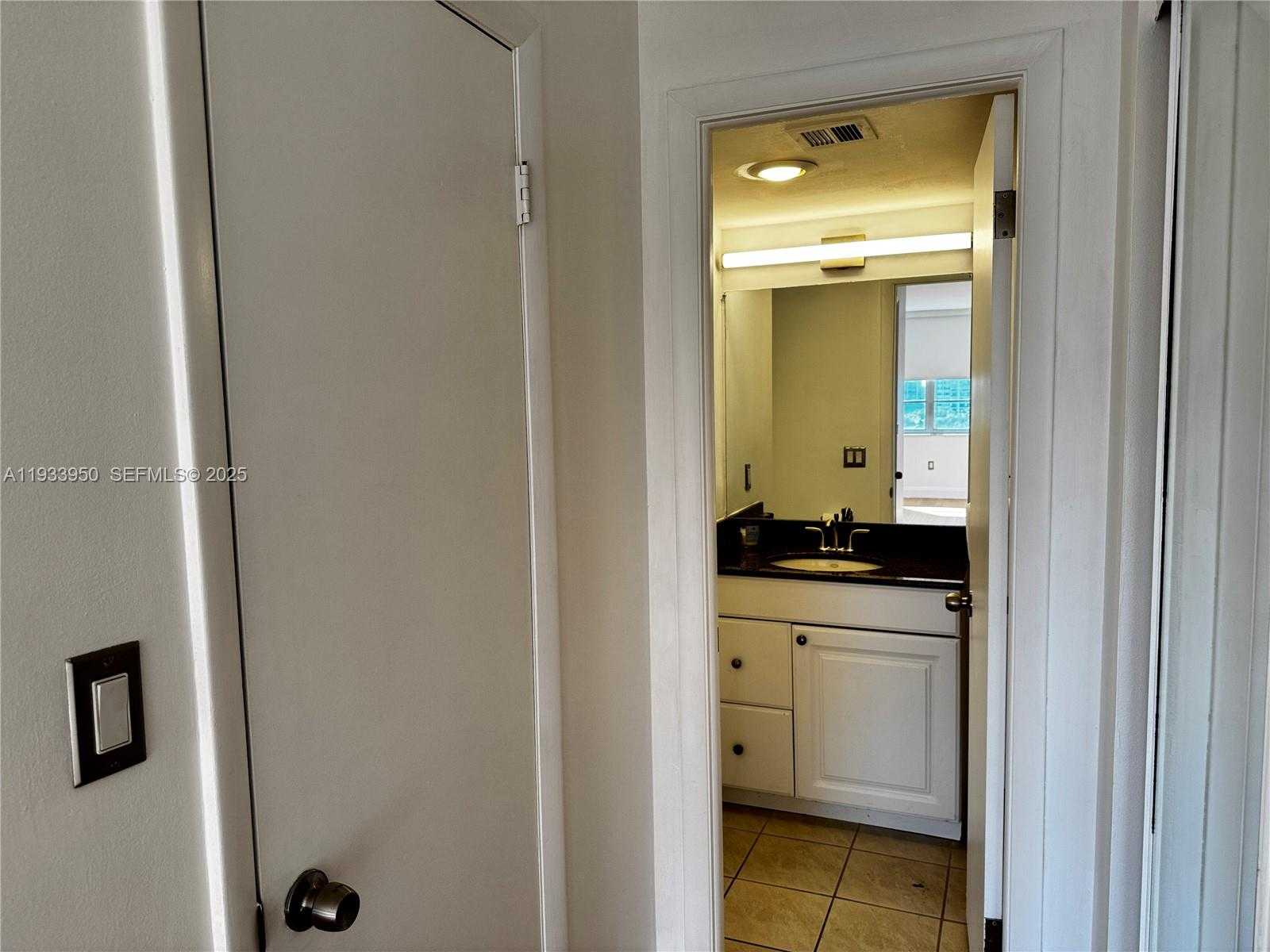 Small Image of 2851 NORTH EAST 183RD ST #1007E, Aventura Number 13