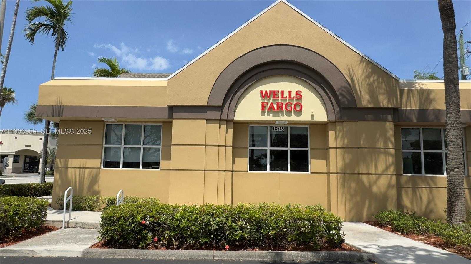 Small Image of 2851 NORTH EAST 183RD ST #1007E, Aventura Number 19