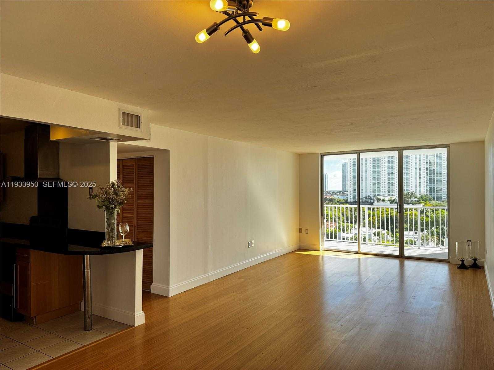 Small Image of 2851 NORTH EAST 183RD ST #1007E, Aventura Number 2