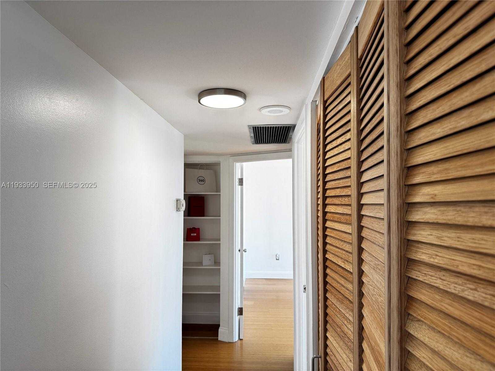 Small Image of 2851 NORTH EAST 183RD ST #1007E, Aventura Number 5