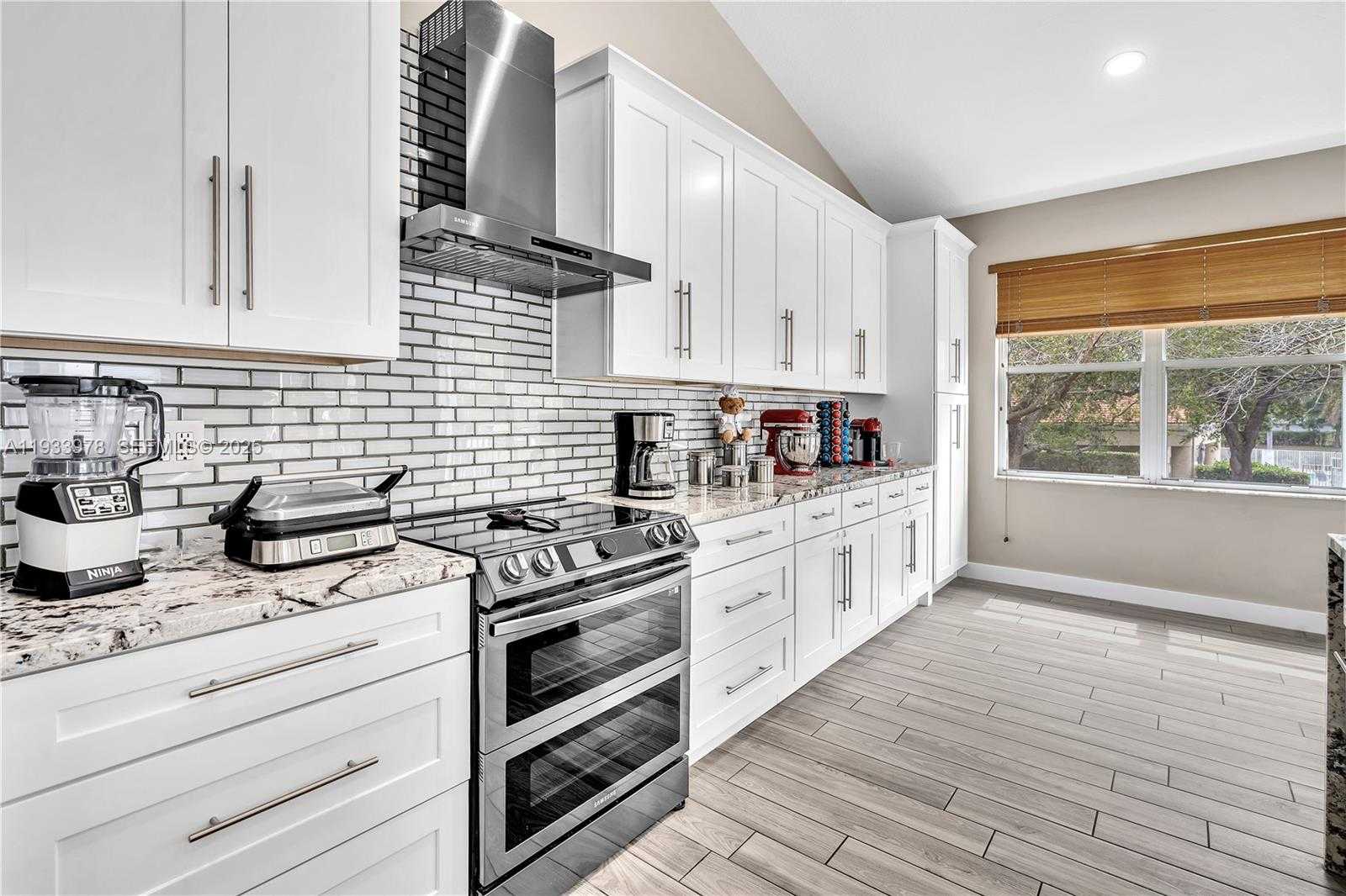 Small Image of 8520 VIA ROMANA #82U, Boca Raton Number 13