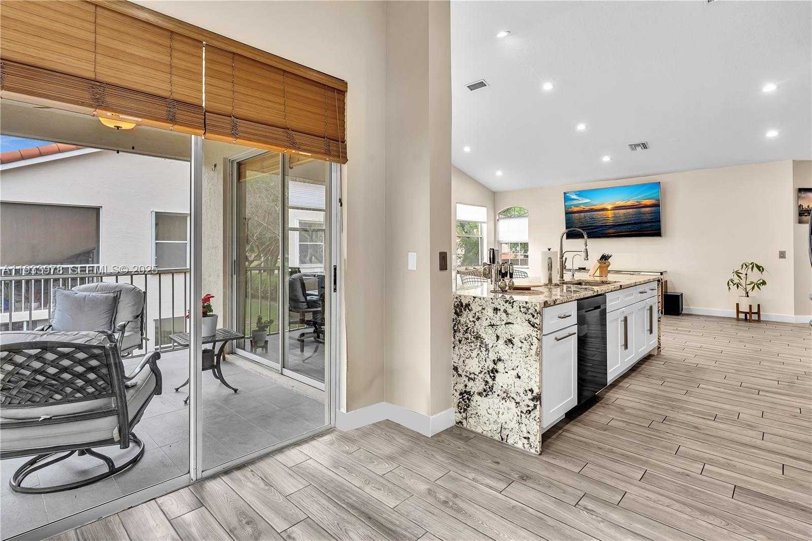 Small Image of 8520 VIA ROMANA #82U, Boca Raton Number 19