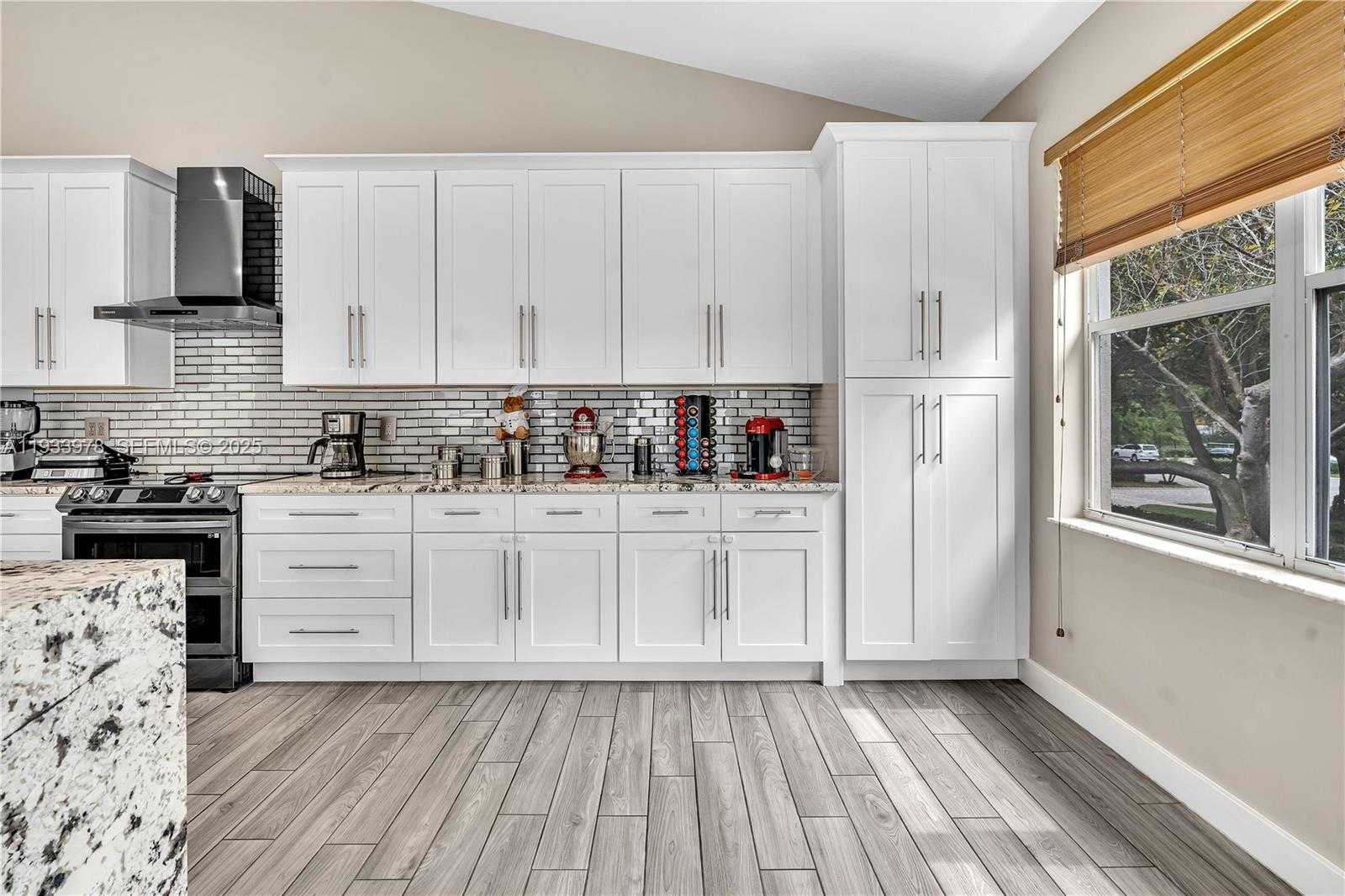 Small Image of 8520 VIA ROMANA #82U, Boca Raton Number 20