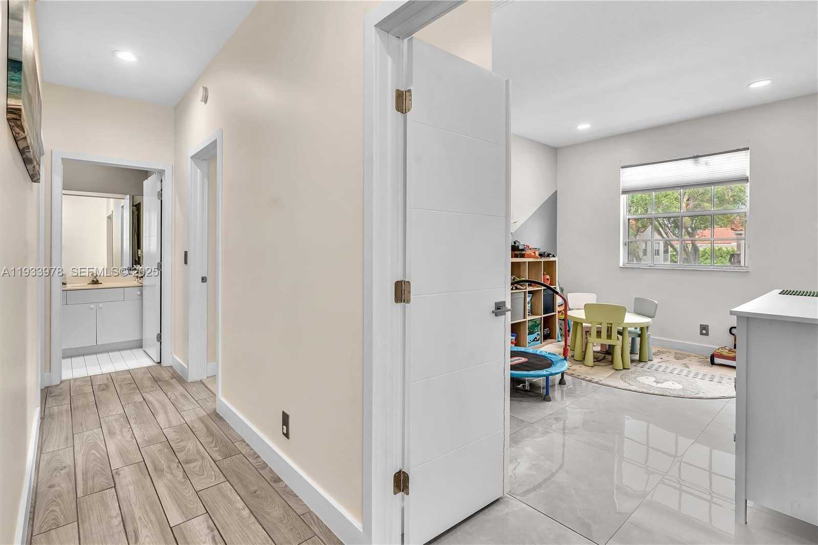 Small Image of 8520 VIA ROMANA #82U, Boca Raton Number 27