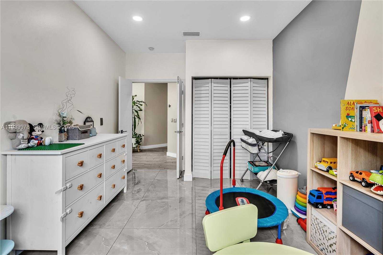 Small Image of 8520 VIA ROMANA #82U, Boca Raton Number 29