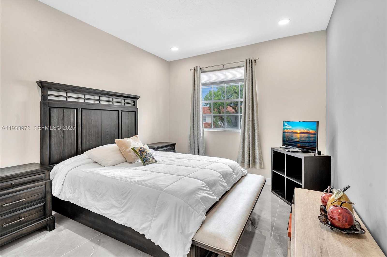 Small Image of 8520 VIA ROMANA #82U, Boca Raton Number 30