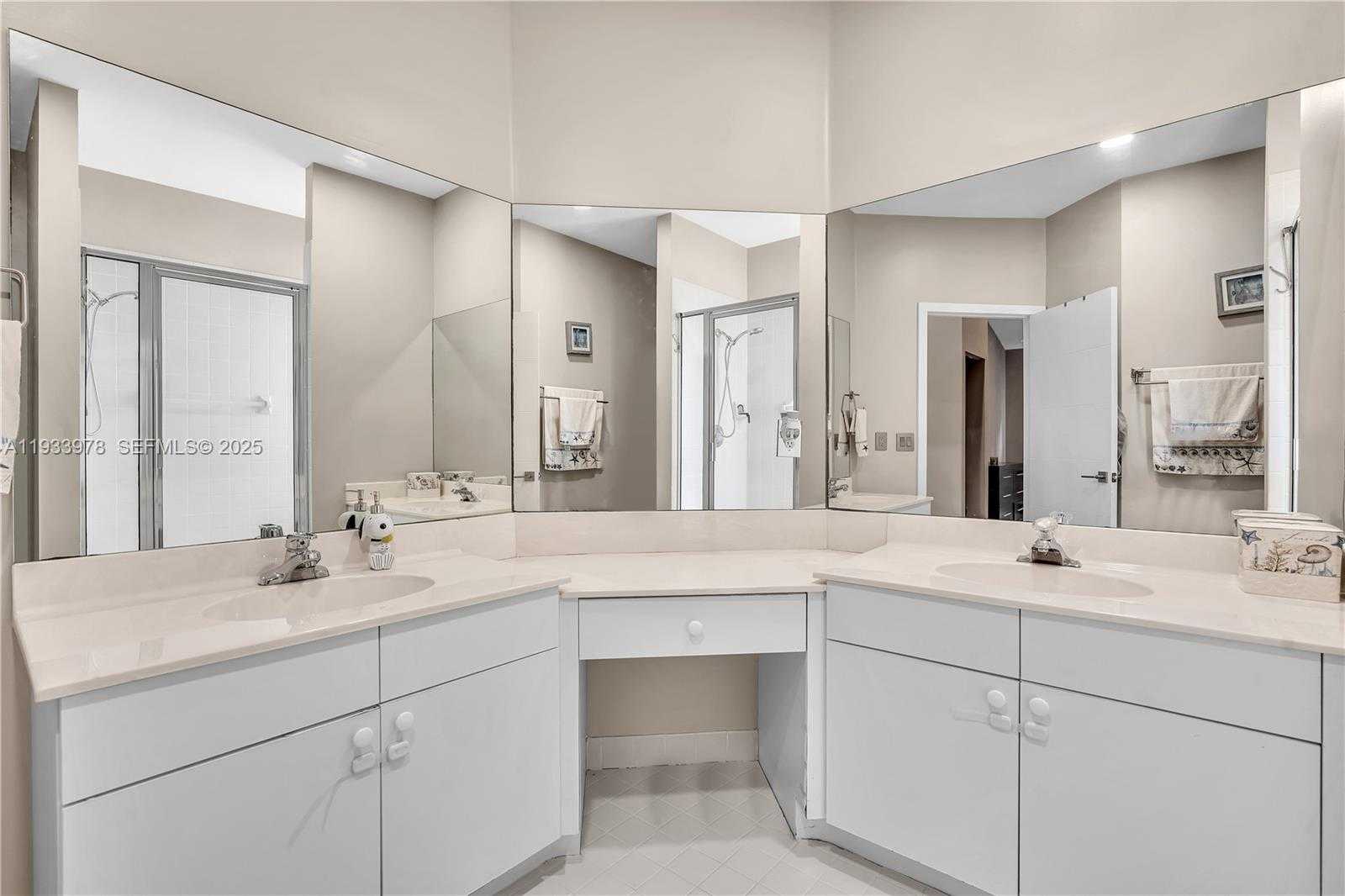 Small Image of 8520 VIA ROMANA #82U, Boca Raton Number 39