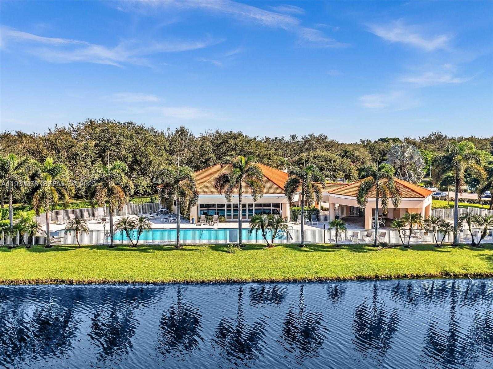 Small Image of 8520 VIA ROMANA #82U, Boca Raton Number 54