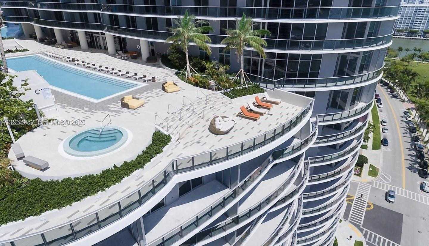 Small Image of 488 NORTH EAST 18TH ST #2800, Miami Number 25